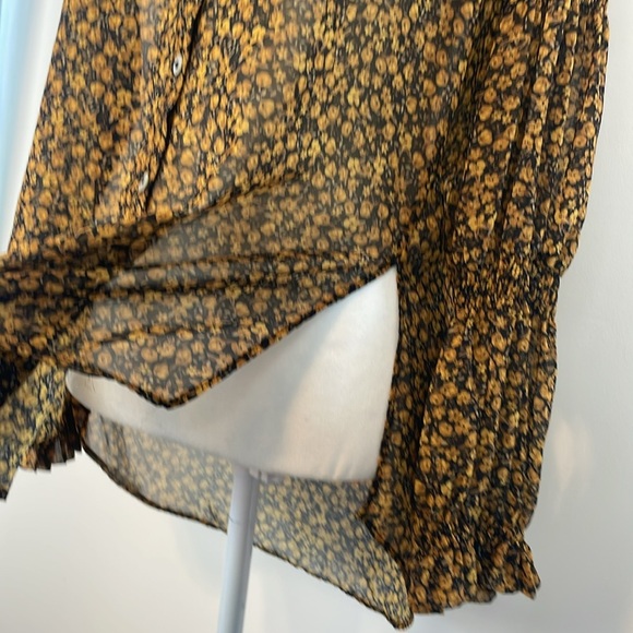 Zara Yellow and Black Ditsy Floral Button Up Ruched Sleeve Blouse. Size Small. - Picture 6 of 11